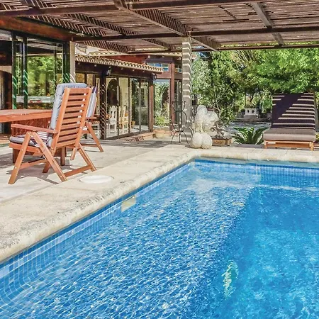 Holiday home Beautiful In With Swimming Pool *
